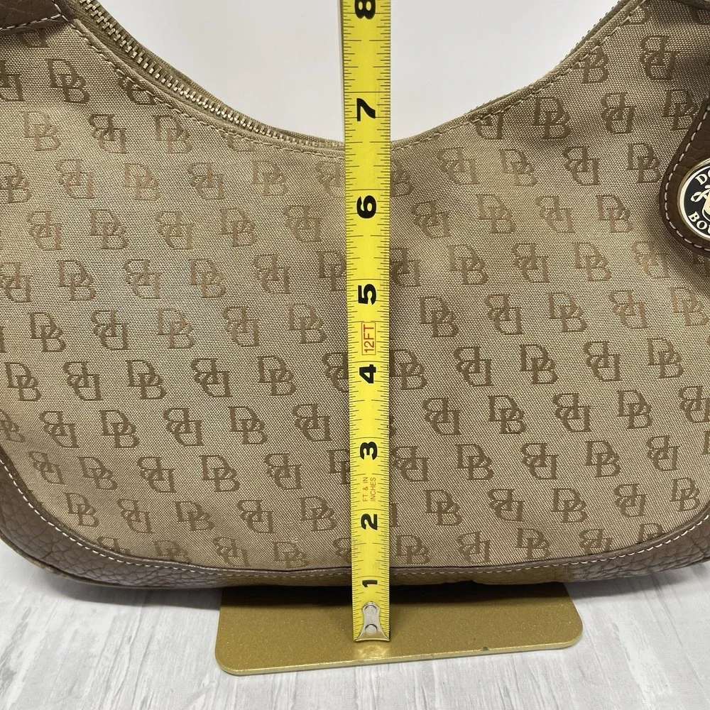 Vintage Dooney & Bourke Signature Canvas & Leather Shoulder Hobo Bag‎ Kaki Brown